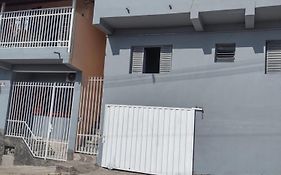 Apartamento avenida 11 com ar condicionado